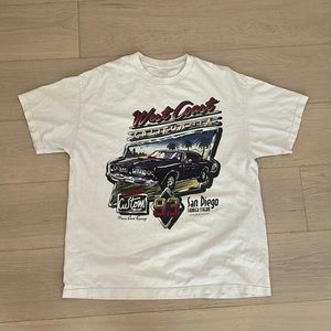 Oversized graphic tee